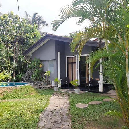 Mihilaka Holiday Homes Wadduwa Extérieur photo