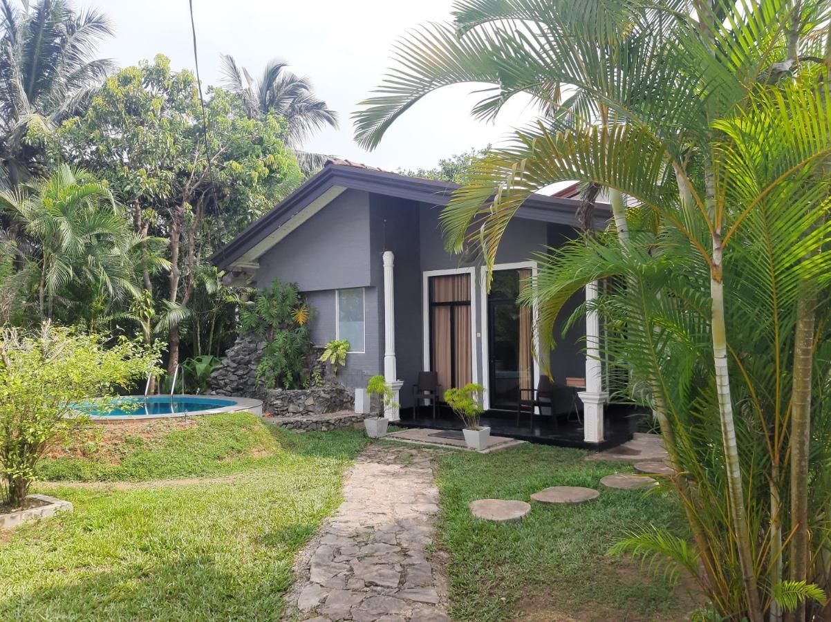 Mihilaka Holiday Homes Wadduwa Extérieur photo