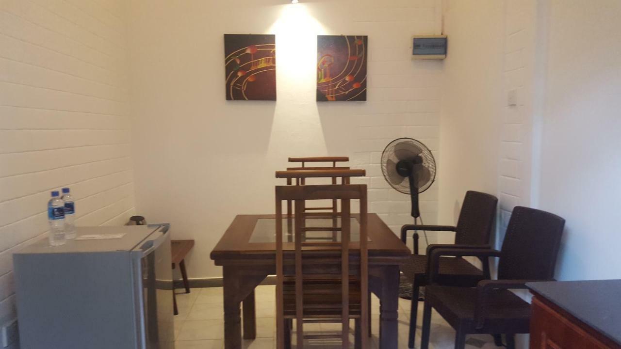 Mihilaka Holiday Homes Wadduwa Chambre photo